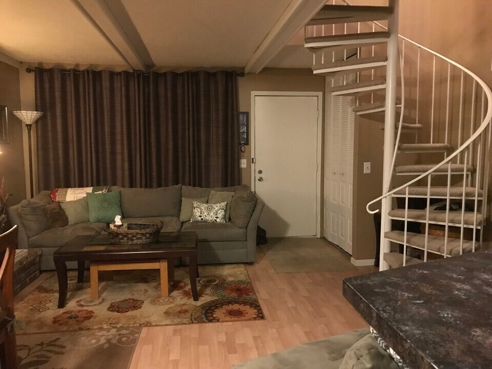 7400 72nd Ln N in Brooklyn Park, MN - Building Photo