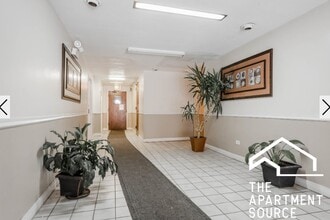 6821 N Sheridan Rd, Unit 2 in Chicago, IL - Building Photo - Building Photo
