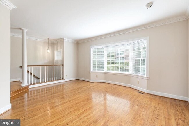 8165 Madrillon Ct in Vienna, VA - Building Photo - Building Photo
