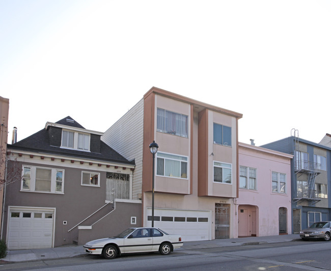 2925 San Bruno Ave in San Francisco, CA - Building Photo - Building Photo