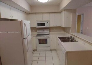 5550 NW 61st St in Coconut Creek, FL - Building Photo - Building Photo