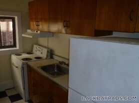 913 Boylston St in Boston, MA - Building Photo