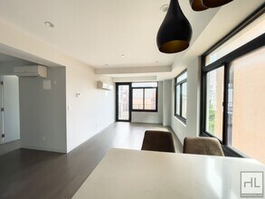 Bushwick Avenue / Spacious 2-Bed, 1-Bath / in Brooklyn, NY - Building Photo - Building Photo