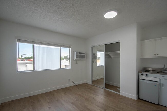 5321 Agnes Ave in Los Angeles, CA - Building Photo - Building Photo