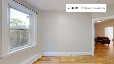 Room in Shared 5 bed/2 bath home in Boston, MA - Building Photo - Building Photo