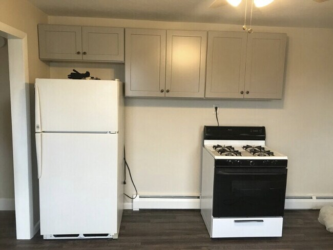 5 Greystone Ave in Webster, MA - Building Photo - Building Photo