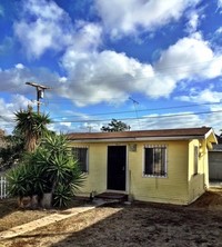 3 Units at 3827 National Ave in San Diego, CA - Foto de edificio - Building Photo