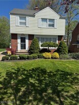 4345 Baintree Rd in University Heights, OH - Building Photo