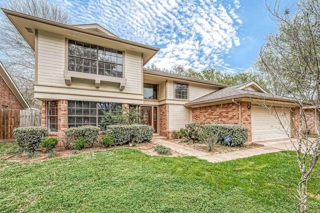 2039 Shorewood Ln in Sugar Land, TX - Building Photo - Building Photo