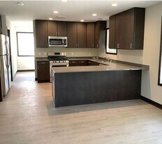 879 23rd Ave SE in Minneapolis, MN - Building Photo