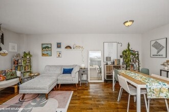 607 W Wrightwood Ave in Chicago, IL - Building Photo - Building Photo