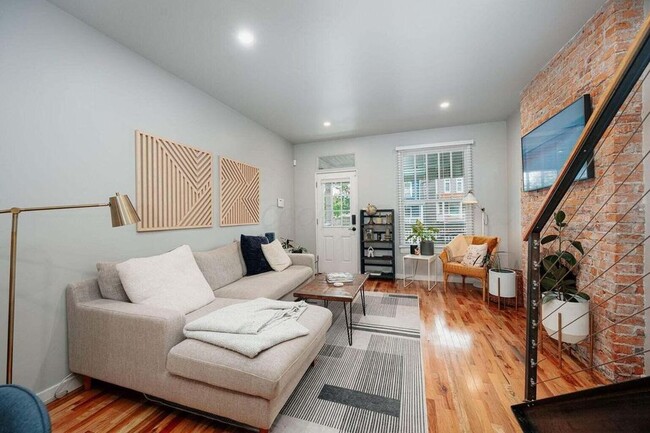 property at 1151 Summit St