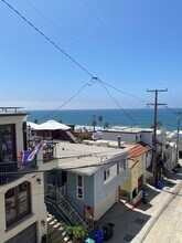 205 Shell St, Unit Upper in Manhattan Beach, CA - Building Photo - Building Photo