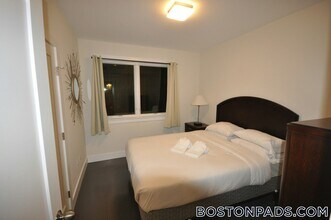 659 Massachusetts Ave, Unit 4 in Boston, MA - Building Photo - Building Photo