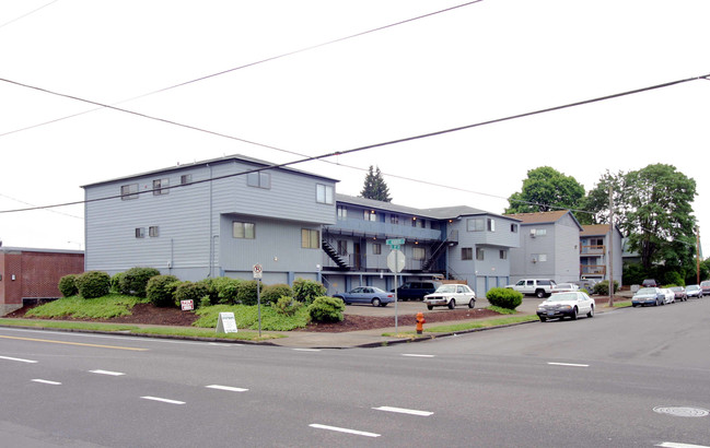 Mt. Tabor View Apartments in Portland, OR - Building Photo - Building Photo