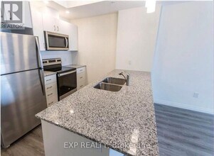 108 Garment St in Kitchener, ON - Building Photo - Building Photo