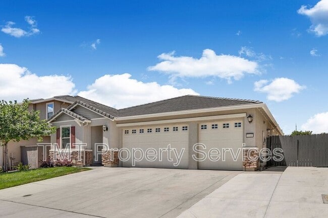 1141 Vista Verde Dr in Roseville, CA - Building Photo - Building Photo