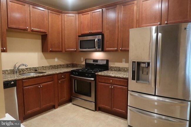 224 Breeders Cup Dr in Cherry Hill Township, NJ - Building Photo - Building Photo