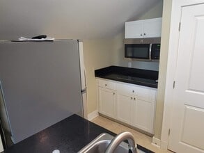 3060 Dickinson Dr in Tallahassee, FL - Building Photo - Building Photo