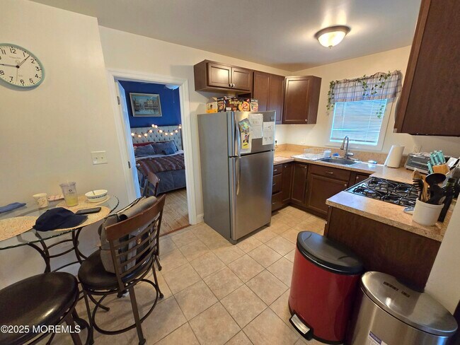406 4th Ave in Asbury Park, NJ - Building Photo - Building Photo
