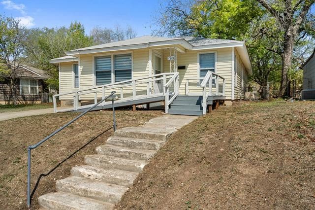 property at 7460 Aberdeen Dr