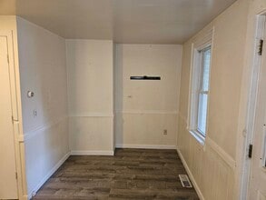 87 6th St in Dover, NH - Building Photo - Building Photo