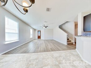 13725 Vigilance St in Manor, TX - Building Photo - Building Photo