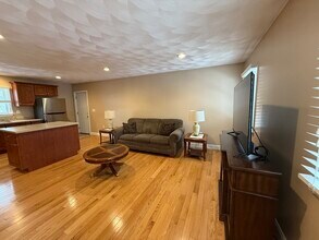 19 Kensington Dr-Unit -1 in Billerica, MA - Building Photo - Building Photo