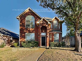 6925 Conestoga Dr in Rowlett, TX - Building Photo