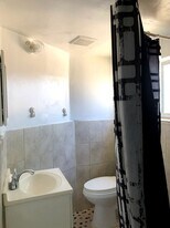 2144 SW 17th St, Unit 2 in Miami, FL - Building Photo