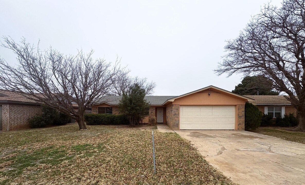 5517 Grinnell St in Lubbock, TX - Building Photo