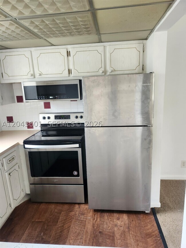 property at 391 Windsor Q