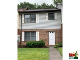 164 Franklin Parke Ct SW in Christiansburg, VA - Building Photo