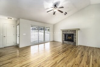 2108 S 197th St in Omaha, NE - Building Photo - Building Photo