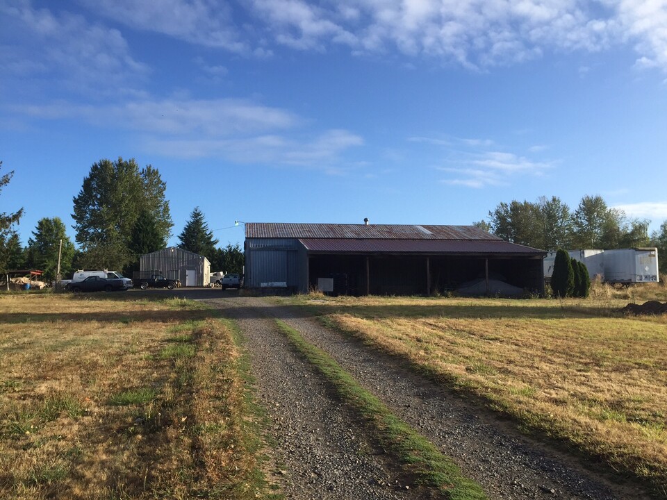 18321 SE Giese Rd in Gresham, OR - Building Photo