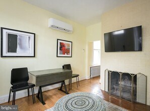 519 10th St SE in Washington, DC - Building Photo - Building Photo