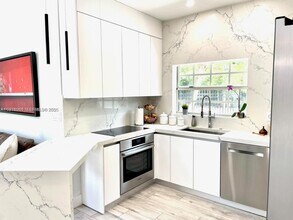 3070 Allamanda St in Miami, FL - Building Photo - Building Photo