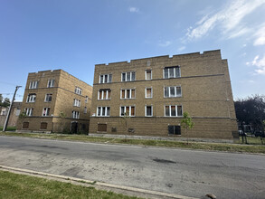 7250 S Emerald Ave in Chicago, IL - Building Photo - Building Photo