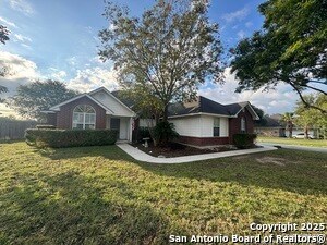 property at 521 Woodlake Dr
