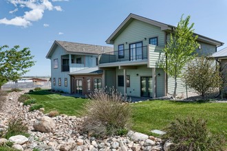 Headgate Apartments in Wheatland, WY - Building Photo - Building Photo