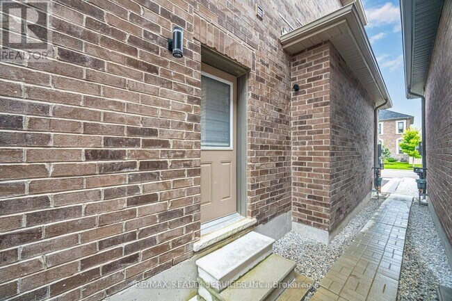 53 Ash Hill Ave in Caledon, ON - Building Photo - Building Photo