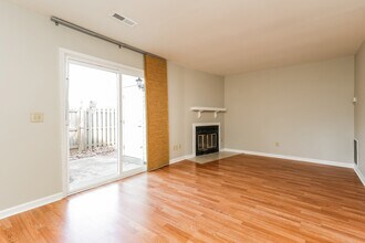 4235 Baylor St in Greensboro, NC - Building Photo - Building Photo