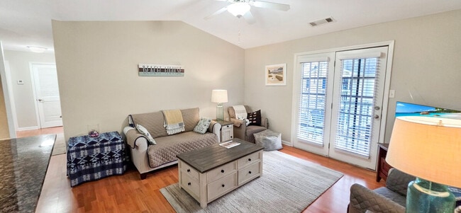 property at 2421 Beachview Dr