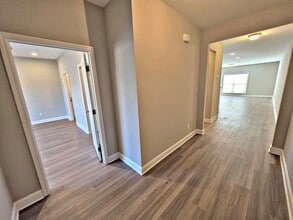 3245 McClellan Wy SE in Decatur, AL - Building Photo - Building Photo