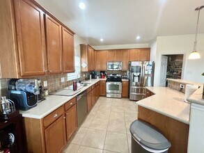 333 Eglington Way in Cibolo, TX - Building Photo - Building Photo