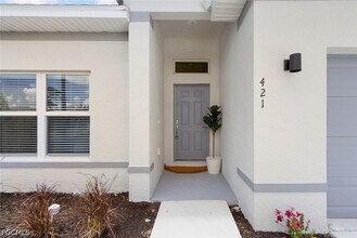 434 Tropicana Parkway W in Cape Coral, FL - Foto de edificio - Building Photo