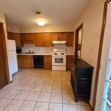 935 5 W Whitehall Rd in State College, PA - Building Photo - Building Photo