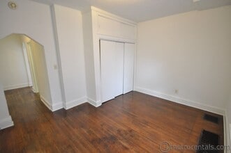 399 E Oakland Ave, Unit 399 in Columbus, OH - Foto de edificio - Building Photo