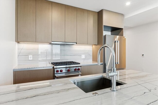 property at 610 Davis St