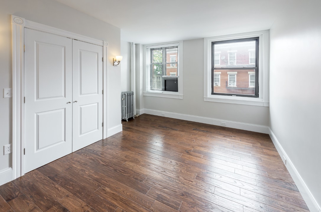 27 Symphony Rd, Unit 302 in Boston, MA - Building Photo